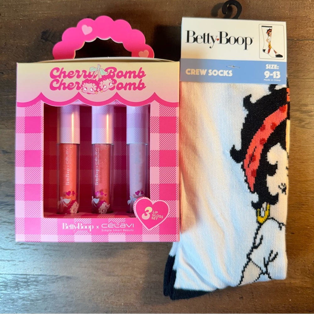 Betty Boop X CelaVi Cherry Bomb 3 pc Lip Gloss Set & 1 pr Betty Boop Crew Socks